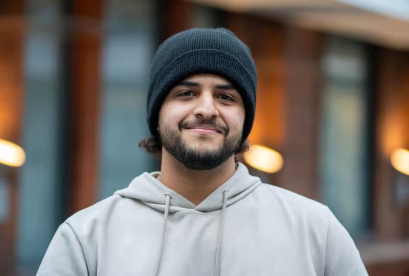 UK court praises young Saudi man who thwarted rape attempt